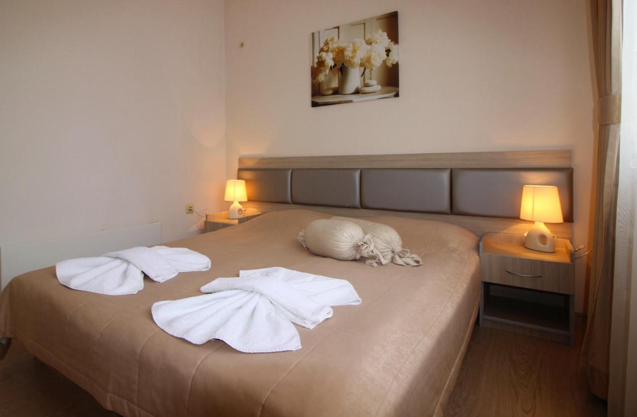 Allia Apartments Ravda Kültér fotó